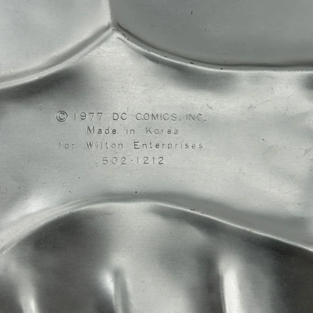 Vintage 1977 Wilton Super Hero Cake Pan Set Superman Batman 502-1212 DC Comics